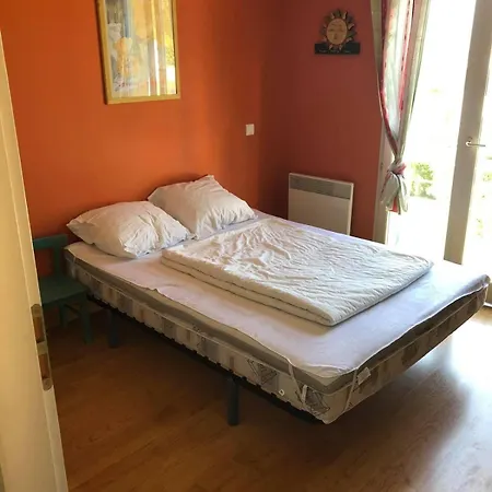 Fitis Holiday home *